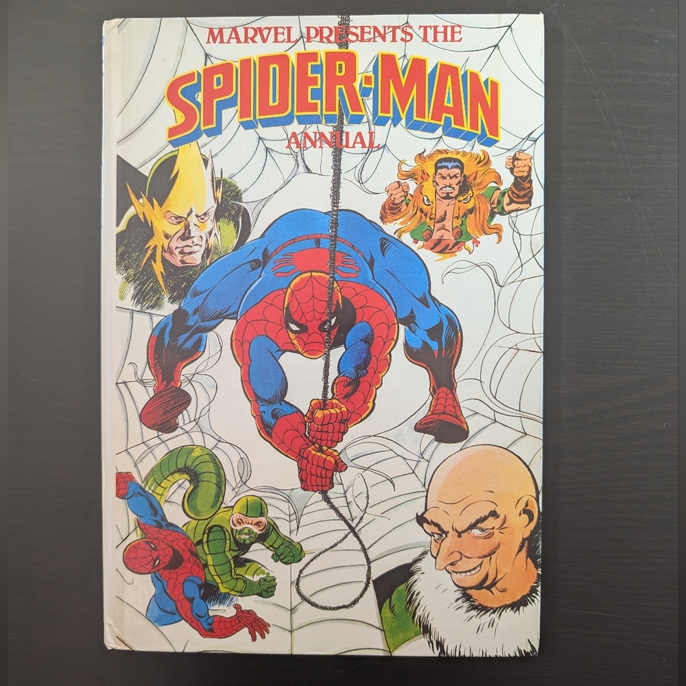 💥Collectible 1981 UK Only Release Marvel Spider-Man Annual Comic Book Hardcover - Picture 1 of 11